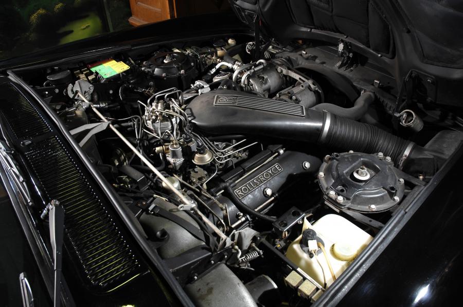  Rolls-Royce Corniche III 1989 года  (фото 4 из 15)